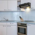 512, Seepark Apartment *