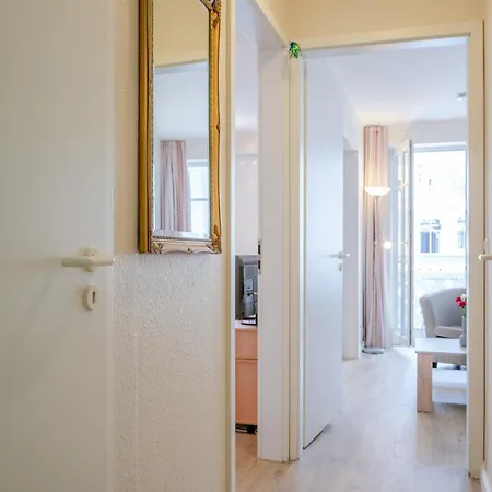 Apartment 512, Seepark